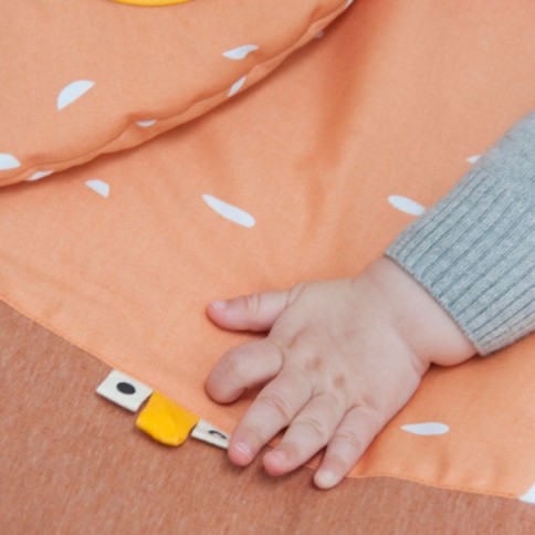 Trixie Erlebnisdecke mit Spielbogen Mr. Fox