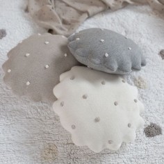 Lorena Canals Strickkissen, Round Biscuit Ivory