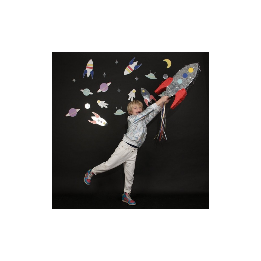 My Little Day Piñata, Rakete