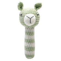 natureZOO Rasselstab gehäkelt, Lama Lindgrün