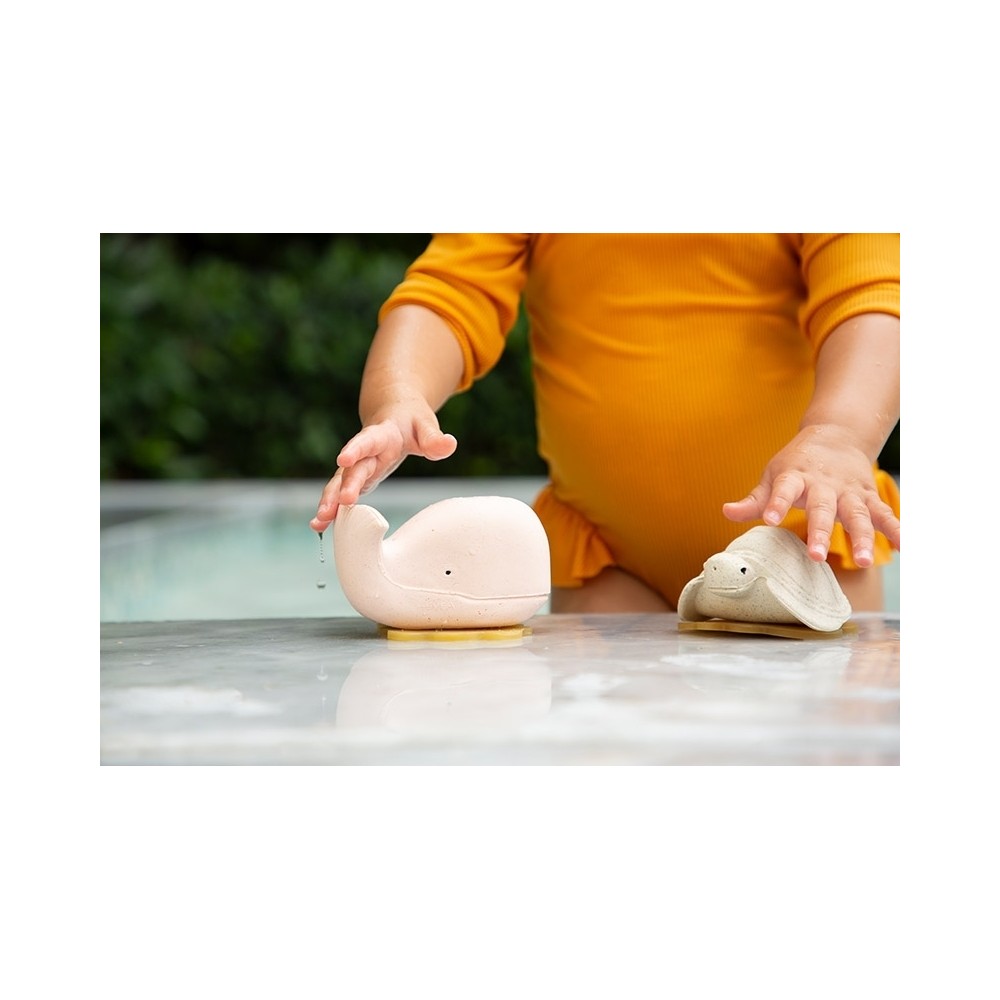 Hevea Badespielzeug Ingolf der Wal und Dagmar die Schildkröte, Champagne Pink + Vanilla