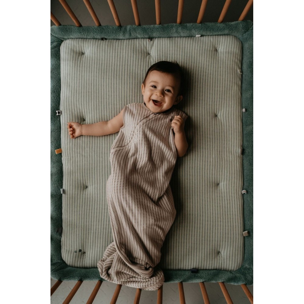 Snoozebaby Krabbeldecke / Laufgittereinlage Cheerful Playing - Smokey Green