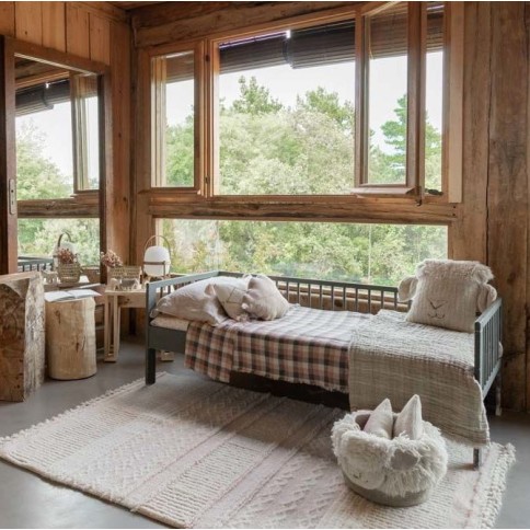 Lorena Canals Kissen Woolable, Pink Nose Sheep