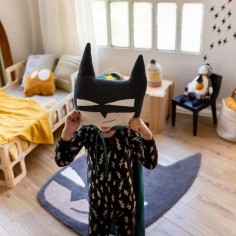 Lorena Canals x Edgar Plans Strickkissen, Batboy