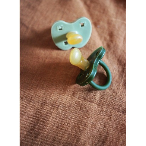 Naturkautschuk Schnullerm 2er Pack, Moss Green + Deep Forrest Green - kiefergerecht