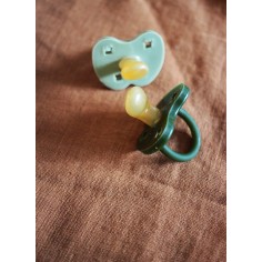 Naturkautschuk Schnullerm 2er Pack, Moss Green + Deep Forrest Green - kiefergerecht