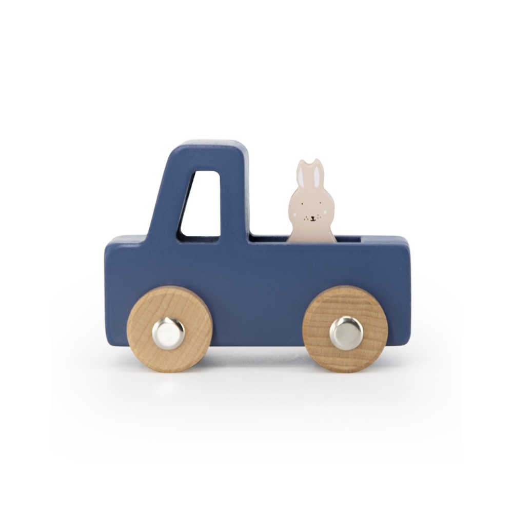 Holzautoset mit Tieren