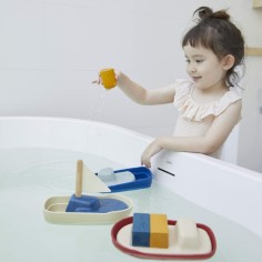 Badespielzeug Segelboot