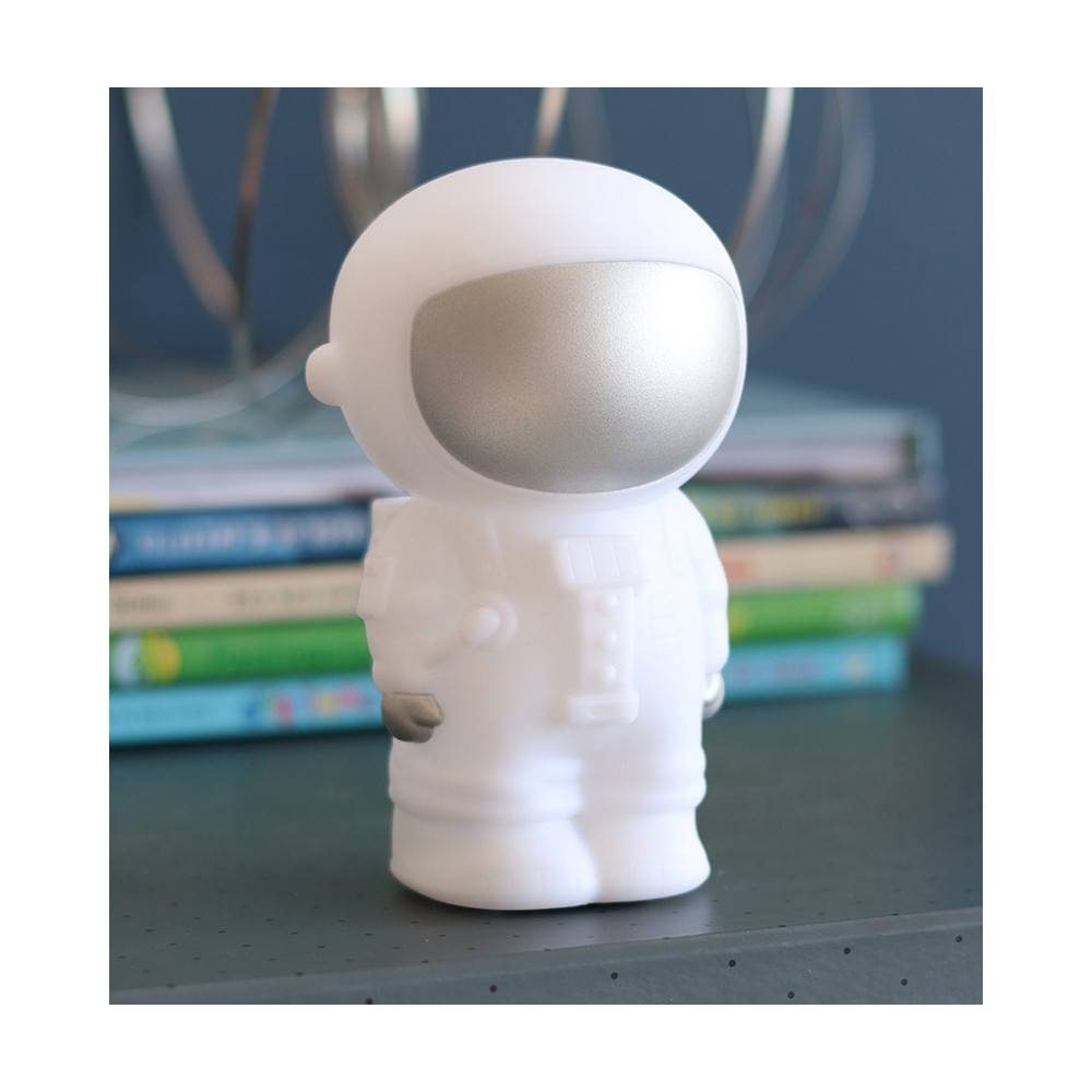 Nachtlicht, Astronaut