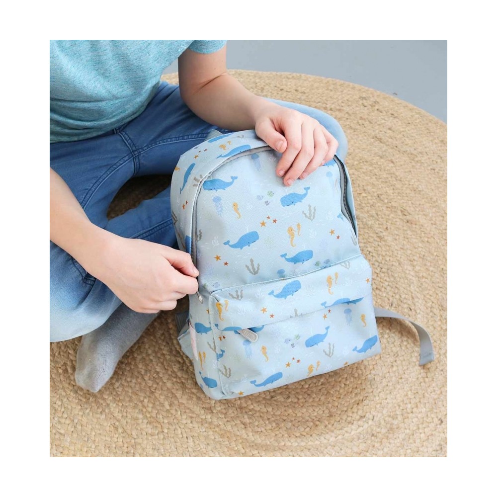 kleiner Rucksack, Ozean