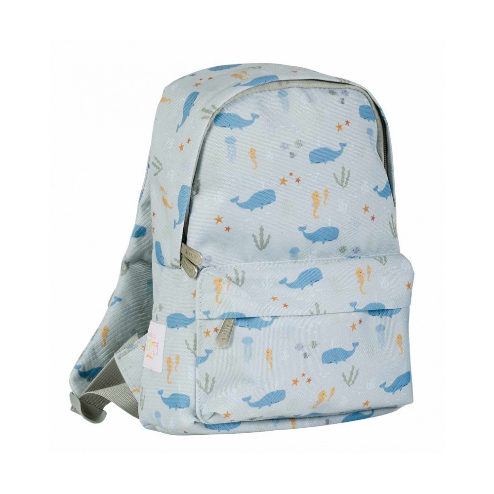 kleiner Rucksack, Ozean