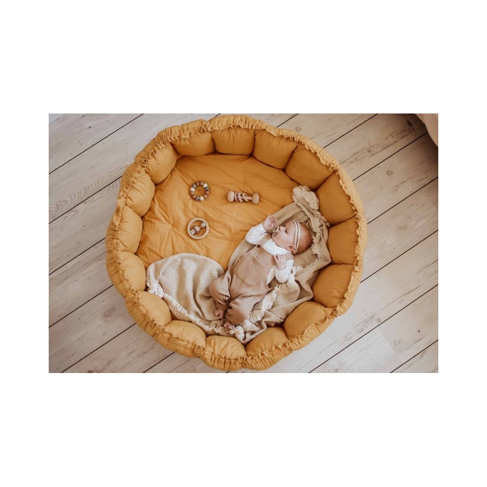 tapis de jeu de coco et babynest, moutarde