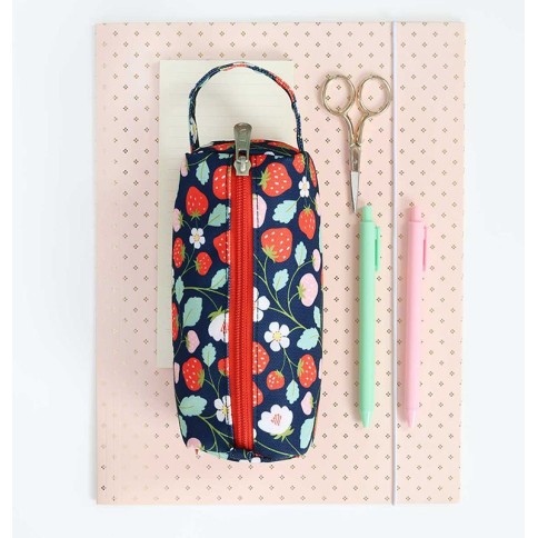 Federmäppchen, Erdbeeren