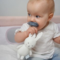 Jabadabado Geschenkset Babydecke & Schnullerhalter, Bunny