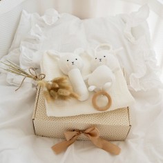 Geschenkset Babydecke/ Spieluhr/ Rassel Bunny / Weiss