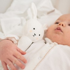 Geschenkset Babydecke/ Spieluhr/ Rassel Bunny / Weiss