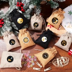Adventskalender DYI mit Jutetaschen zum Aufhängen