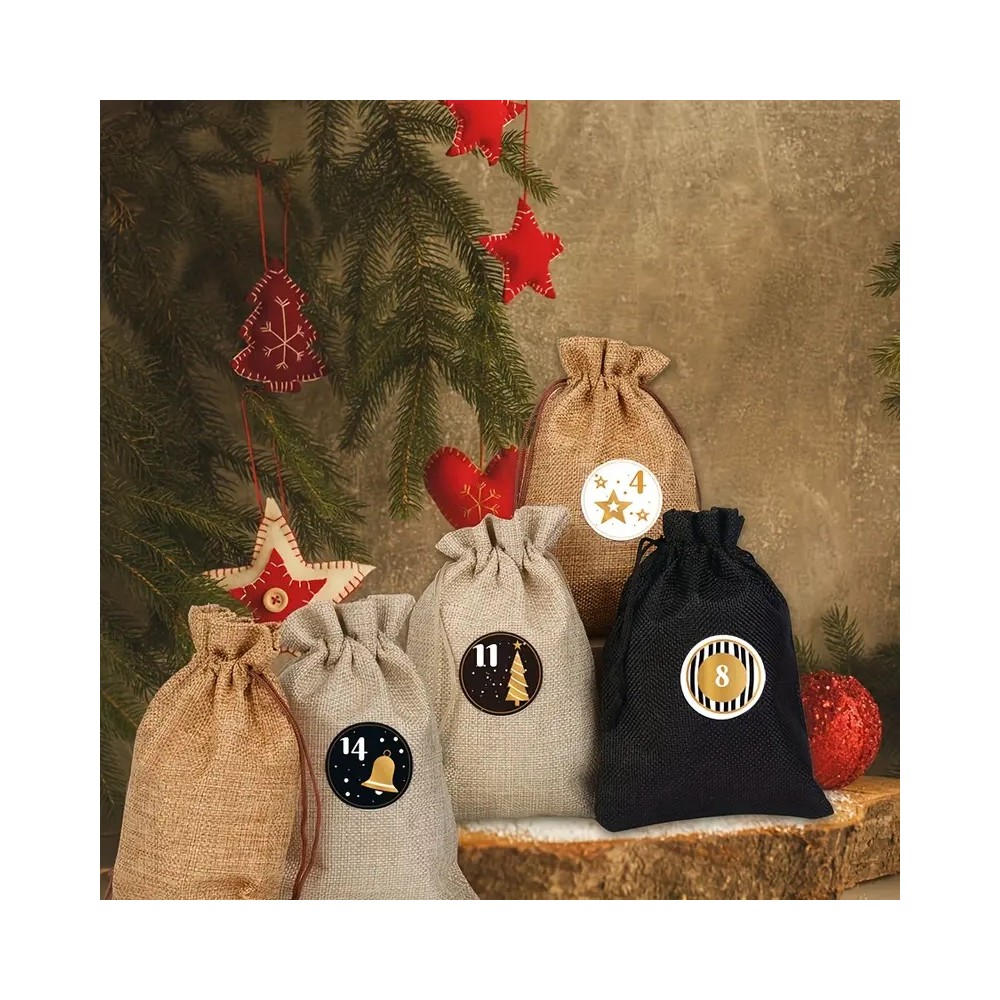 Adventskalender DYI mit Jutetaschen zum Aufhängen