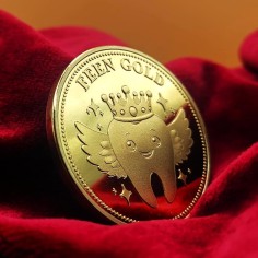 copy of Holz Milchzahnbox, Fee