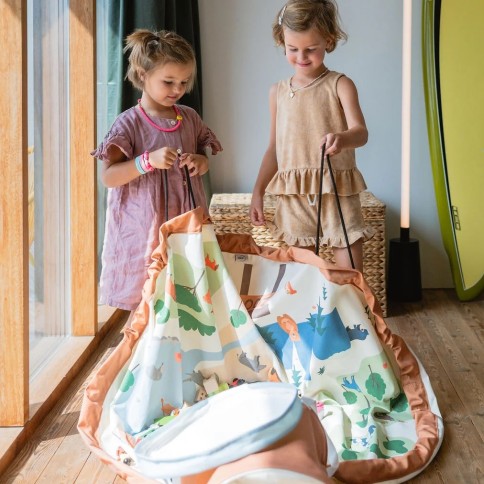 copie de la feuille de route de tapis de jeux de soo et de stockage