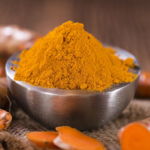copie du curcuma organique, sol